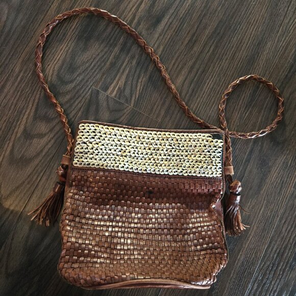 GAMMON SHIRE Genuine Leather Tribal Style Bucket Bag (Made in Indonesia) - Picture 2 of 10